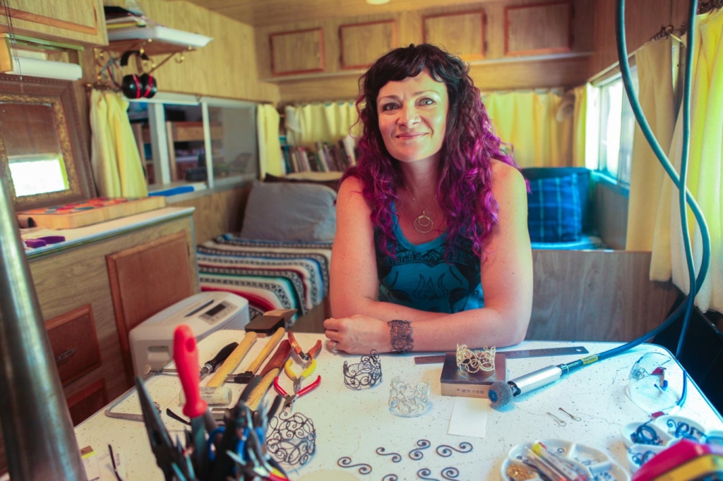 amy-turner-clem-dirtypretty-artwear-jewelry-designer-metalsmith-in-the-artv